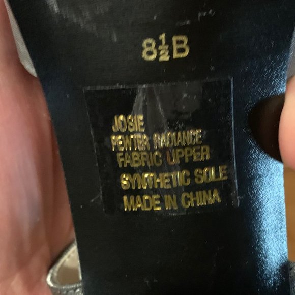 Private Collection Josie Pewter Radiance Sandal Size 8 1/2 - Picture 6 of 15